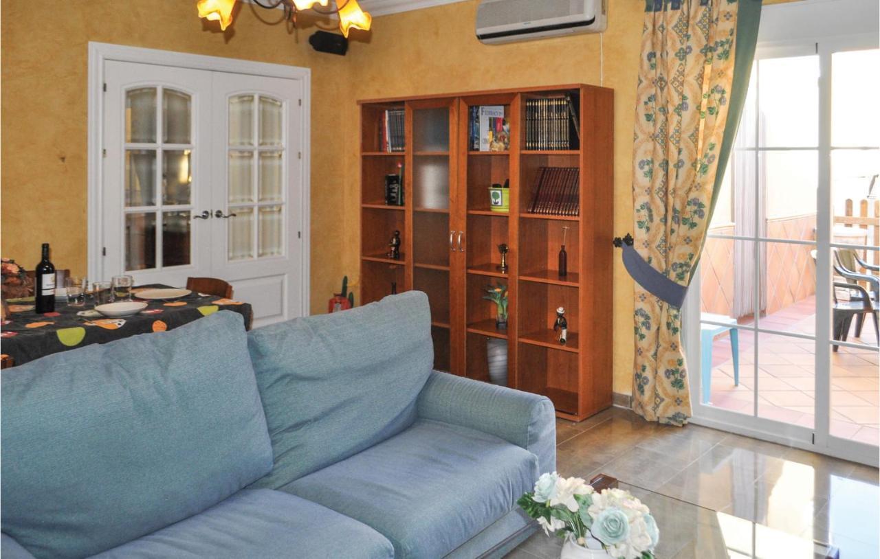 Cozy Home In Olivares With Outdoor Swimming Pool エクステリア 写真