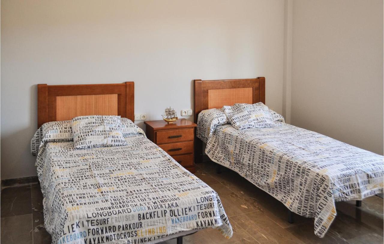 Cozy Home In Olivares With Outdoor Swimming Pool エクステリア 写真