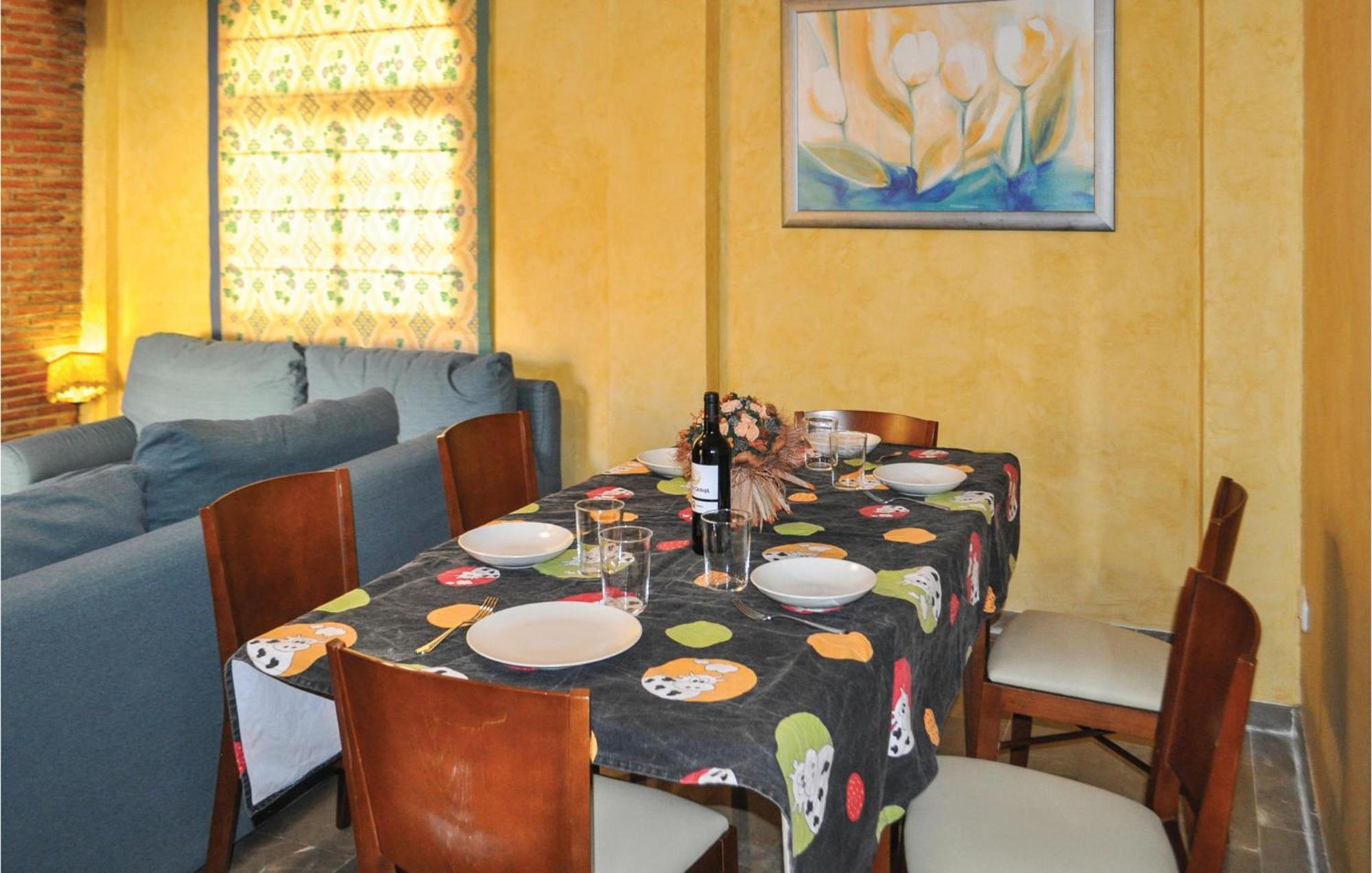 Cozy Home In Olivares With Outdoor Swimming Pool エクステリア 写真
